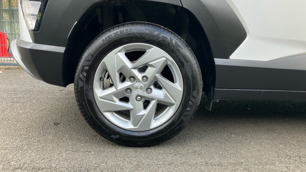 Hyundai KONA 1.0T 100 Advance 5dr Petrol Hatchback - Image 7