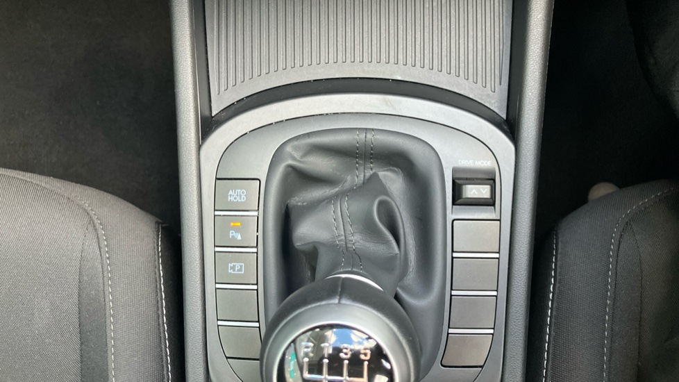 Hyundai KONA 1.0T 100 Advance 5dr Petrol Hatchback - Image 32