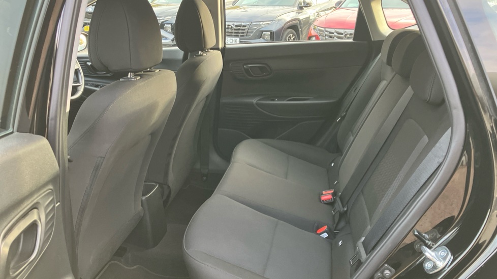 Hyundai i20 1.0T GDi Advance [Nav] 5dr Petrol Hatchback - Image 16