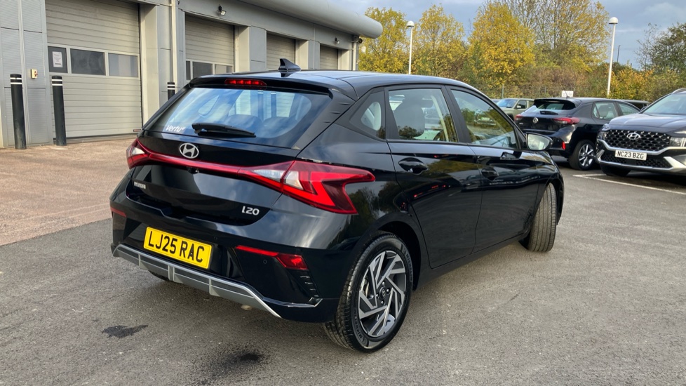 Hyundai i20 1.0T GDi Advance [Nav] 5dr Petrol Hatchback - Image 23