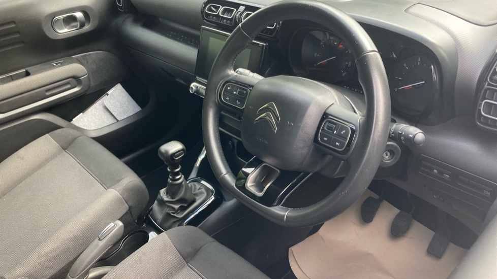 Citroen C3 Aircross 1.2 PureTech 110 C-Series Edition 5dr Petrol Hatchback - Image 11