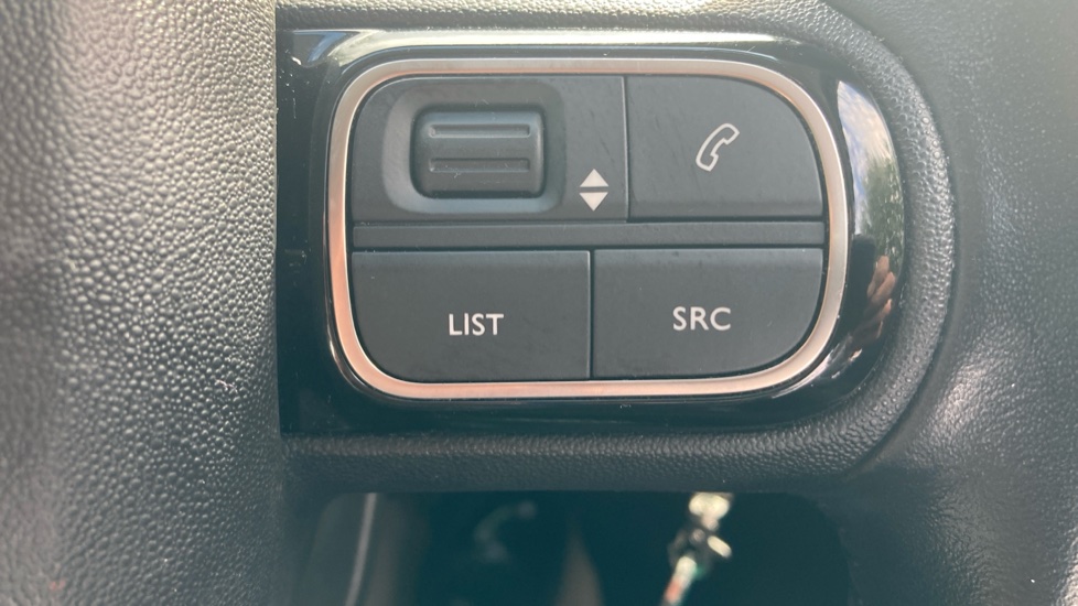 Citroen C3 Aircross 1.2 PureTech 110 C-Series Edition 5dr Petrol Hatchback - Image 27