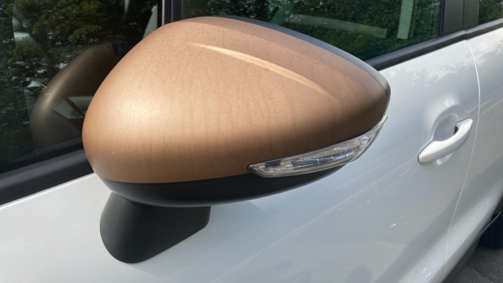 Citroen C3 Aircross 1.2 PureTech 110 C-Series Edition 5dr Petrol Hatchback - Image 37