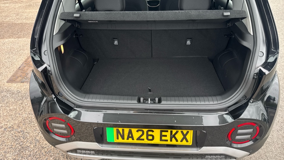 Hyundai INSTER 71kW 01 42kWh 5dr Auto Electric Hatchback - Image 4