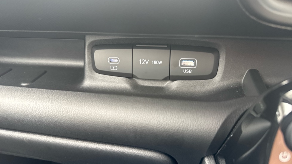Hyundai INSTER 71kW 01 42kWh 5dr Auto Electric Hatchback - Image 28