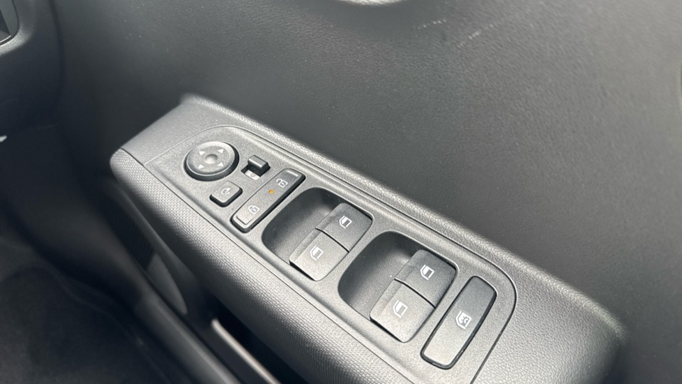 Hyundai INSTER 71kW 01 42kWh 5dr Auto Electric Hatchback - Image 31