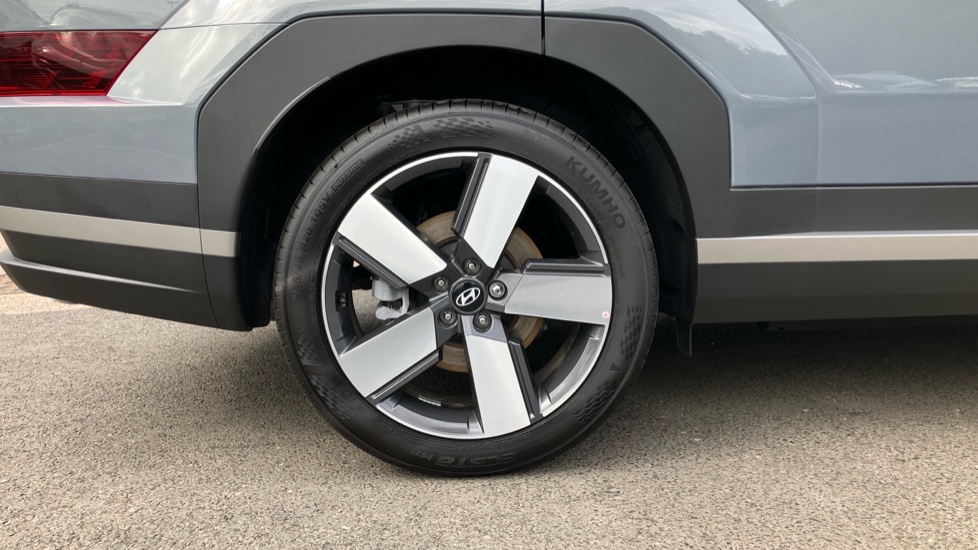 Hyundai SANTA FE 1.6 TGDi 288 PHEV Premium 5dr 4WD Auto Estate - Image 7