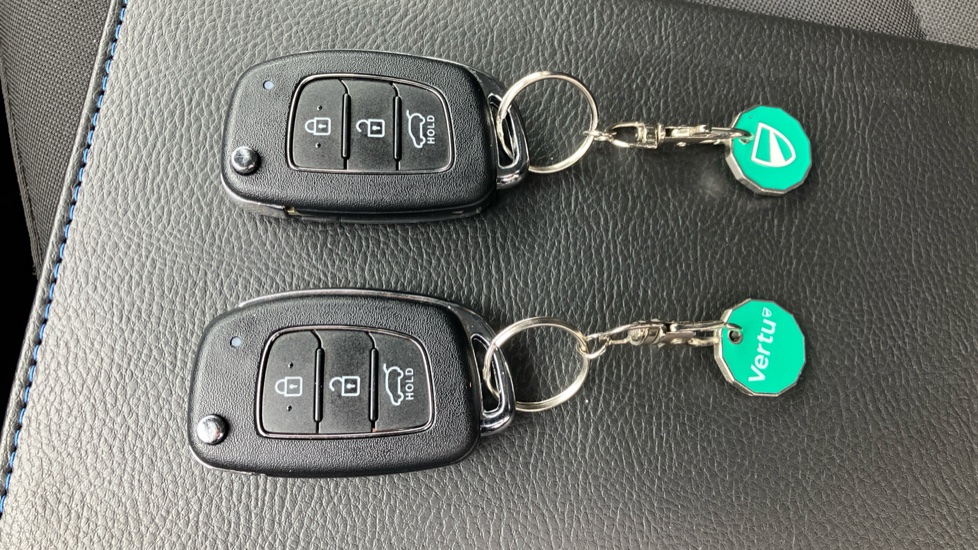 Hyundai i20 1.0T GDi Premium 5dr Petrol Hatchback - Image 20