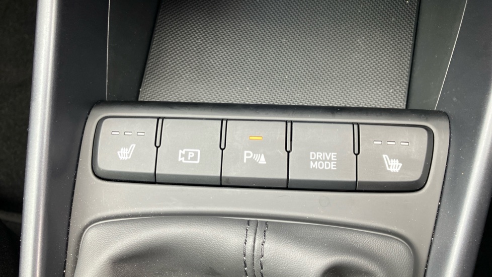 Hyundai i20 1.0T GDi Premium 5dr Petrol Hatchback - Image 33