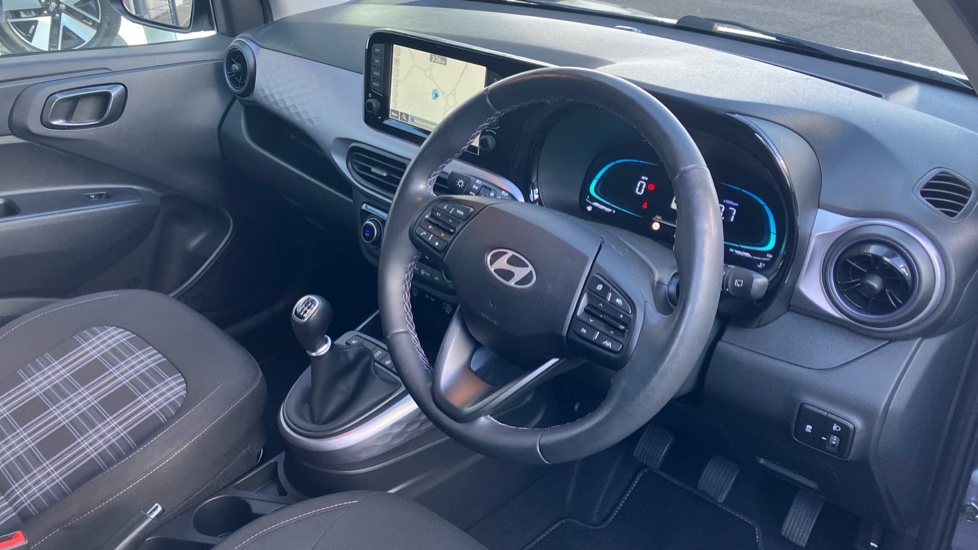 Hyundai i10 1.0 [63] Premium 5dr [Nav] Petrol Hatchback - Image 11