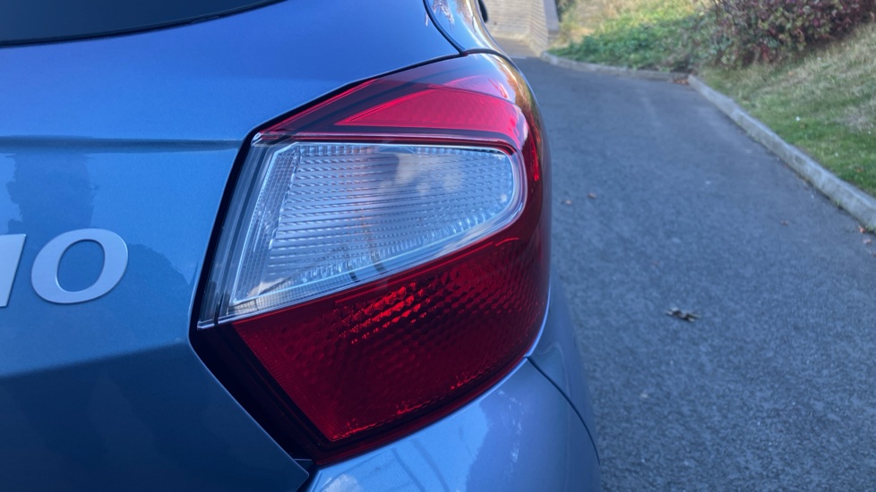 Hyundai i10 1.0 [63] Premium 5dr [Nav] Petrol Hatchback - Image 21