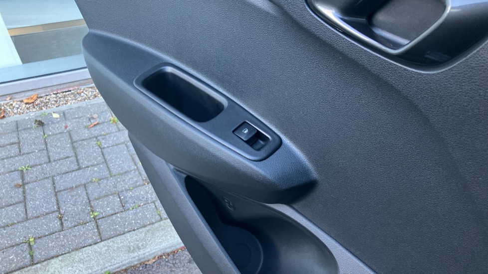 Hyundai i10 1.0 [63] Premium 5dr [Nav] Petrol Hatchback - Image 27