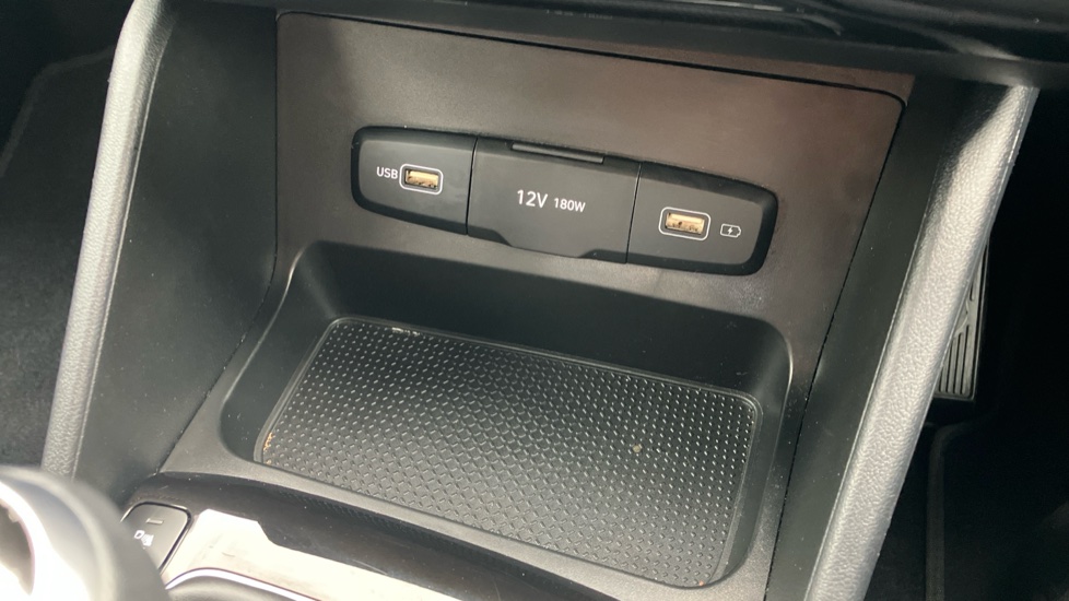 Hyundai TUCSON 1.6 TGDi SE Connect 5dr 2WD Petrol Estate - Image 36