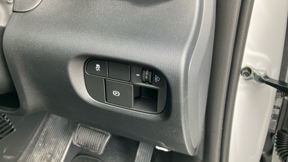 Hyundai INSTER 71kW 01 42kWh 5dr Auto Electric Hatchback - Image 30