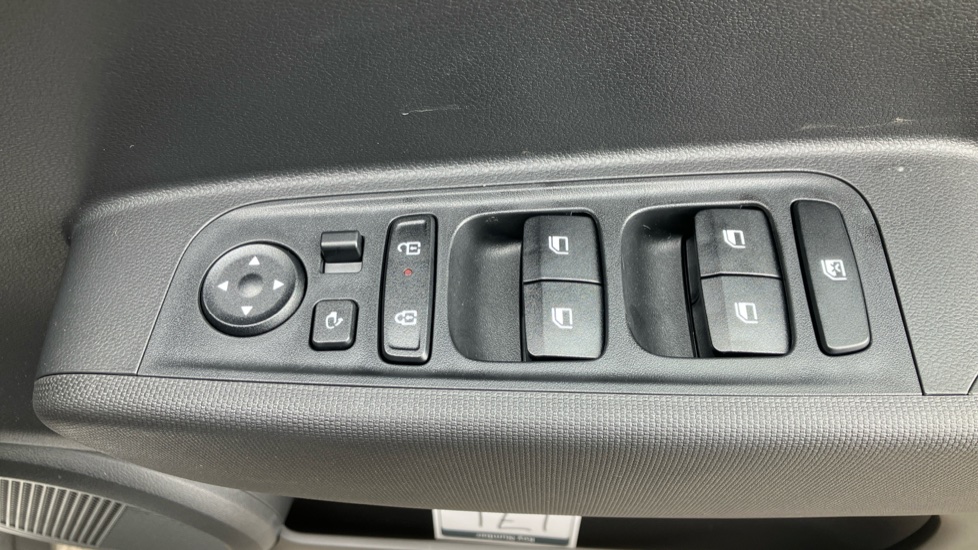 Hyundai INSTER 85kW 01 49kWh 5dr Auto Electric Hatchback - Image 30