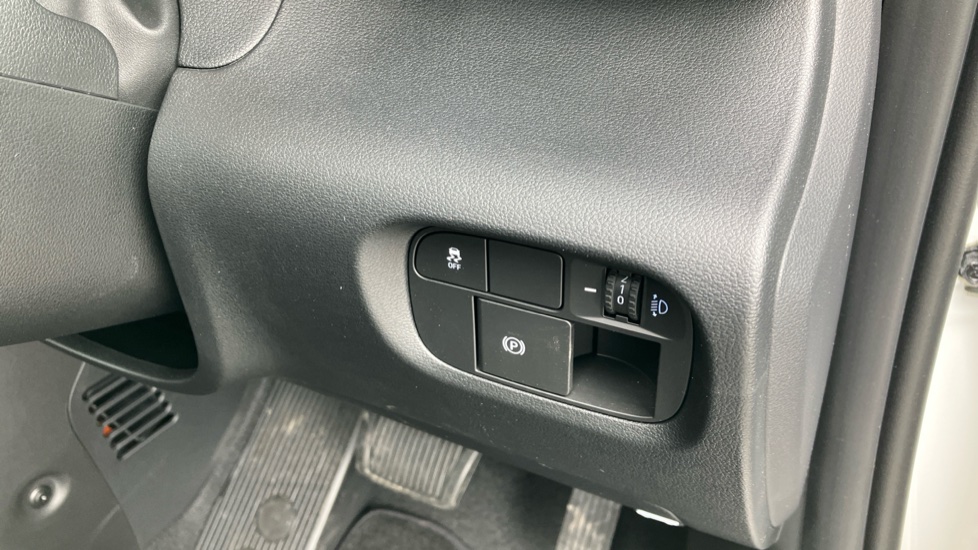 Hyundai INSTER 85kW 01 49kWh 5dr Auto Electric Hatchback - Image 31