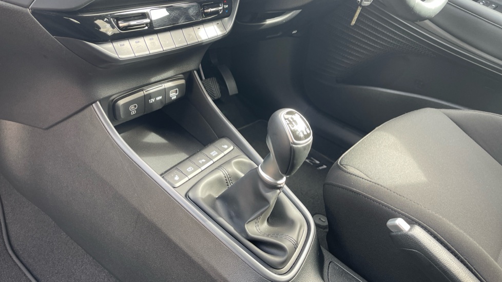 Hyundai i20 1.0T GDi Premium 5dr Petrol Hatchback - Image 13