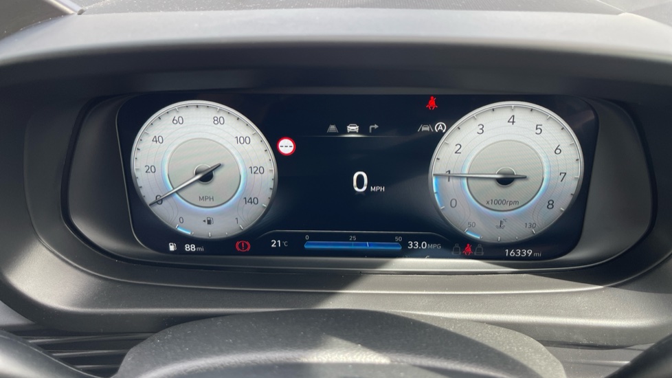 Hyundai i20 1.0T GDi Premium 5dr Petrol Hatchback - Image 18