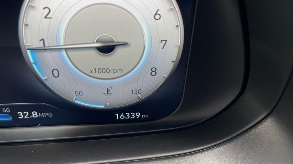 Hyundai i20 1.0T GDi Premium 5dr Petrol Hatchback - Image 26