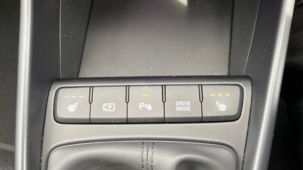 Hyundai i20 1.0T GDi Premium 5dr Petrol Hatchback - Image 30