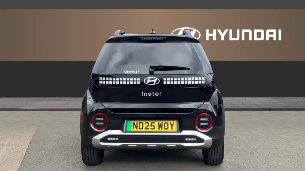 Hyundai INSTER 85kW 02 49kWh 5dr Auto Electric Hatchback - Image 6