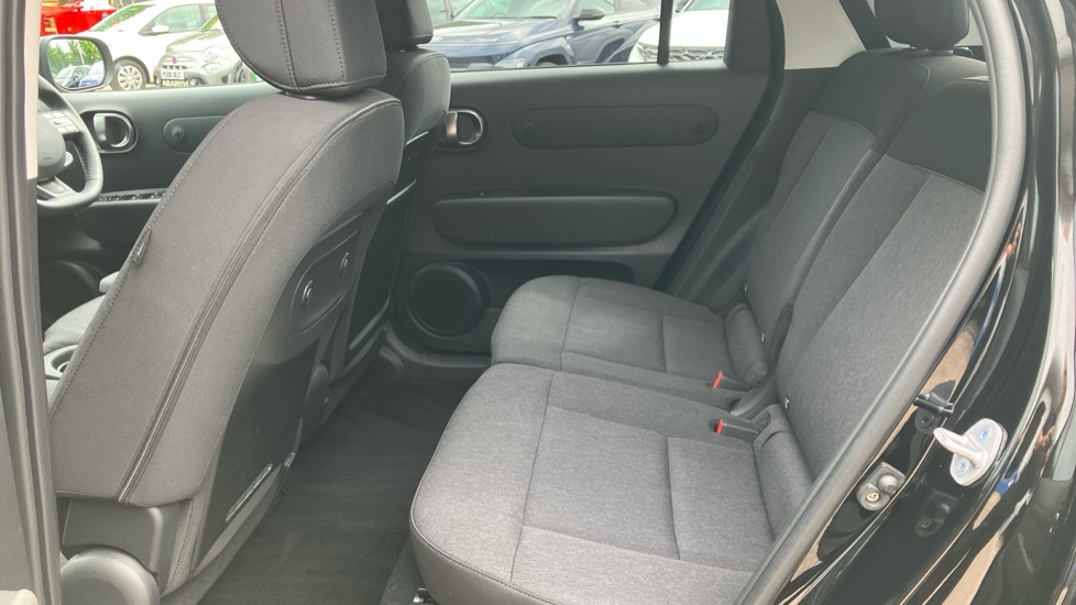 Hyundai INSTER 85kW 02 49kWh 5dr Auto Electric Hatchback - Image 16