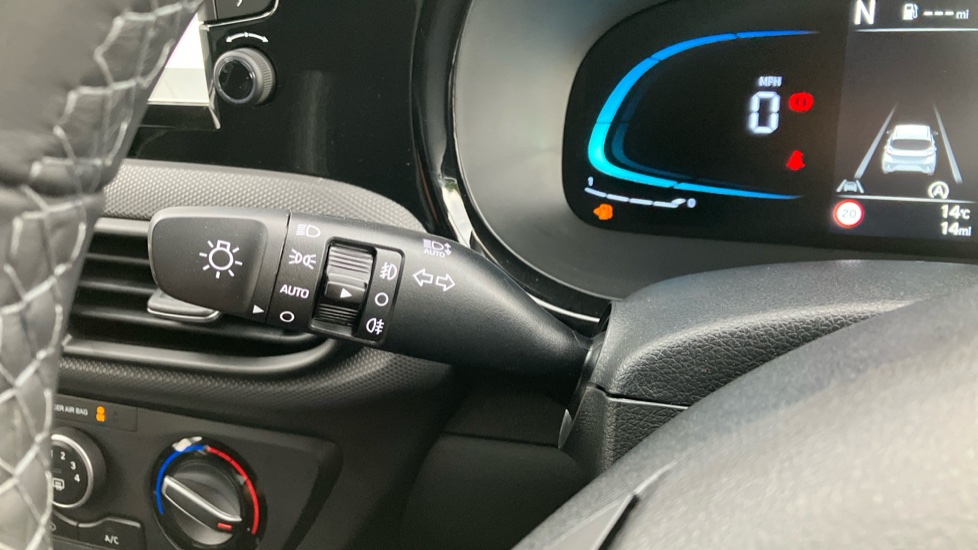 Hyundai i10 1.0 [63] Advance 5dr Auto [Nav] Petrol Hatchback - Image 38
