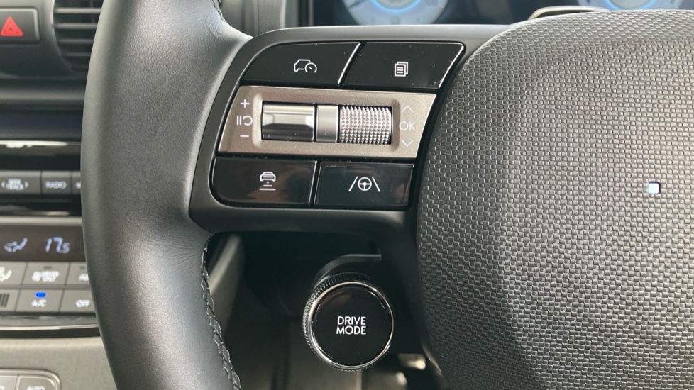 Hyundai INSTER 85kW 02 49kWh 5dr Auto Electric Hatchback - Image 35