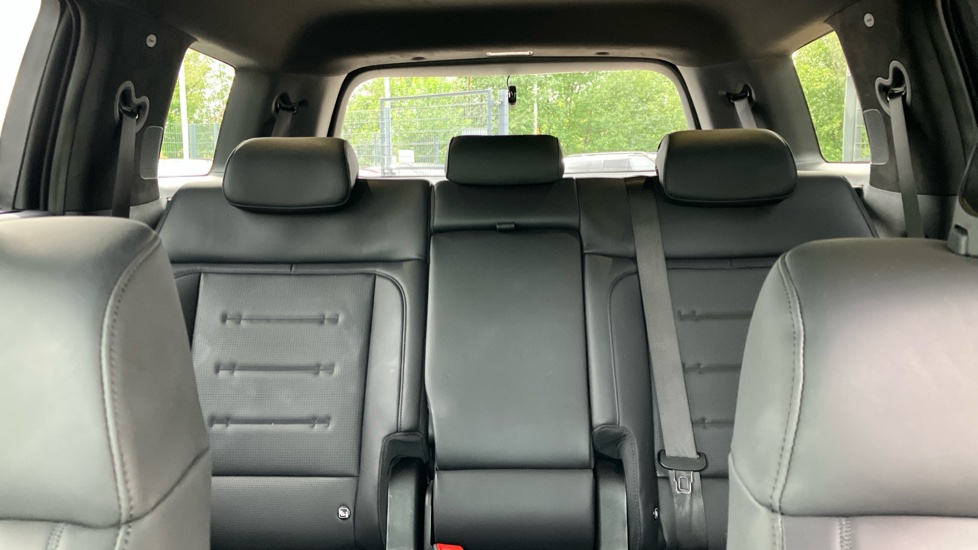 Hyundai SANTA FE 1.6 TGDi 288 PHEV Calligraphy 5dr 4WD Auto Estate - Image 15