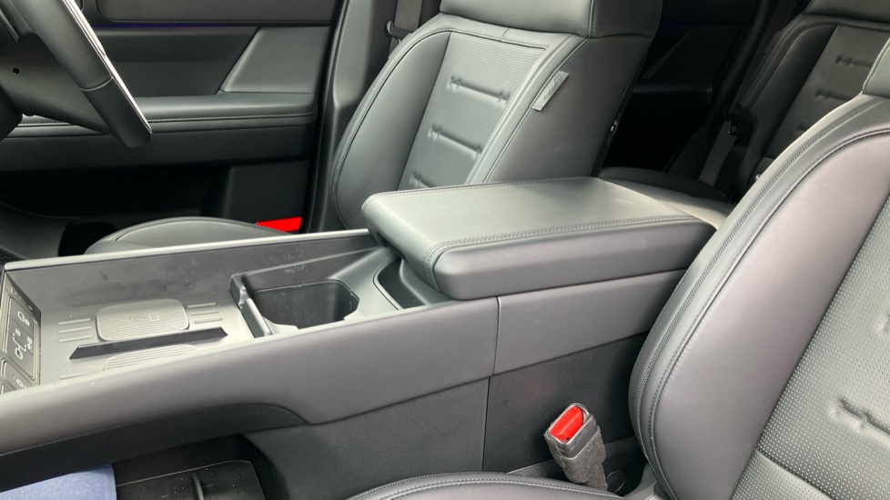 Hyundai SANTA FE 1.6 TGDi 288 PHEV Calligraphy 5dr 4WD Auto Estate - Image 27