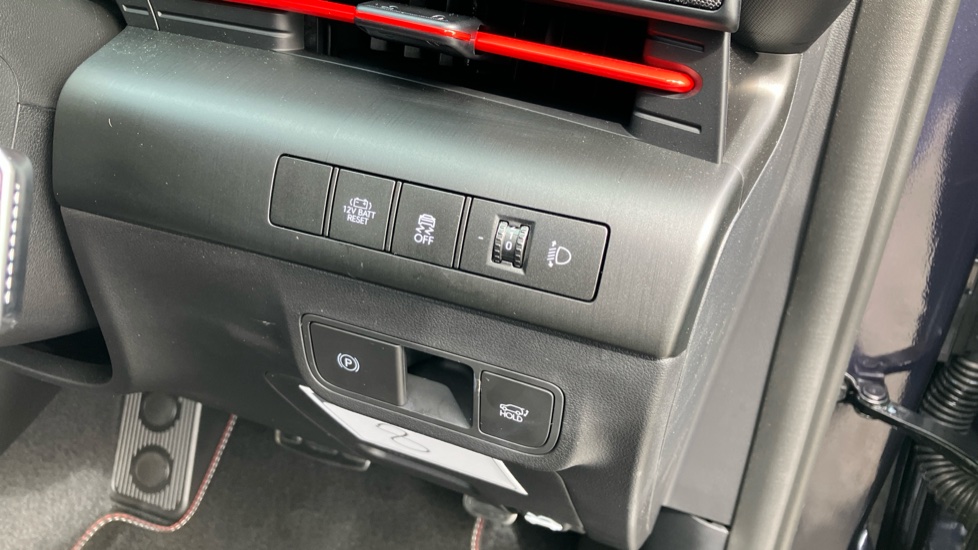 Hyundai KONA 1.6 Hybrid 138 N Line 5dr DCT Hybrid Hatchback - Image 32