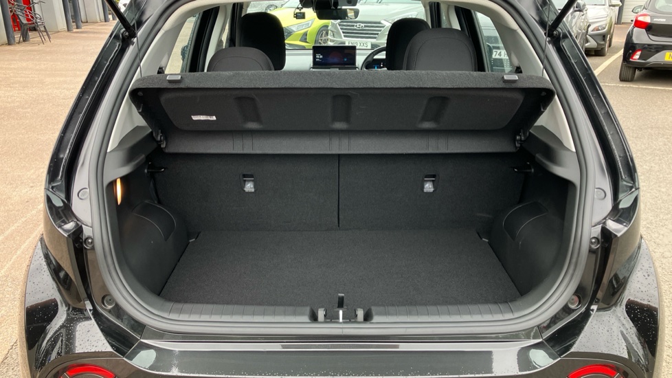 Hyundai INSTER 71kW 01 42kWh 5dr Auto Electric Hatchback - Image 4