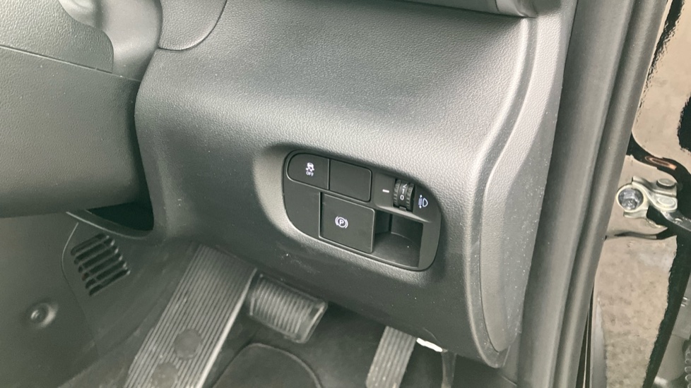 Hyundai INSTER 71kW 01 42kWh 5dr Auto Electric Hatchback - Image 31