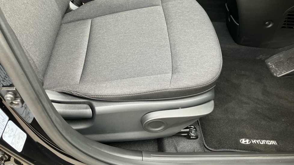 Hyundai INSTER 71kW 01 42kWh 5dr Auto Electric Hatchback - Image 32