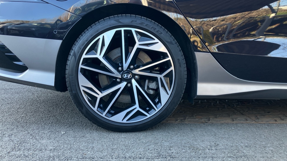 Hyundai IONIQ 6 239kW Ultimate 77kWh 4dr AWD Auto Electric Saloon - Image 7