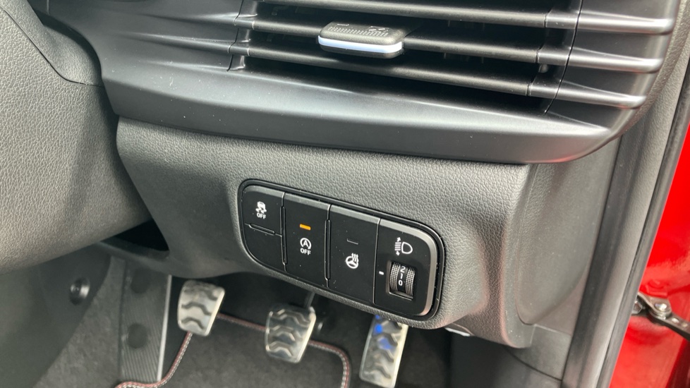 Hyundai i20 1.6T GDi N 5dr Petrol Hatchback - Image 31