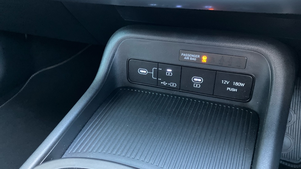 Hyundai KONA 1.0T Advance 5dr Petrol Hatchback - Image 33