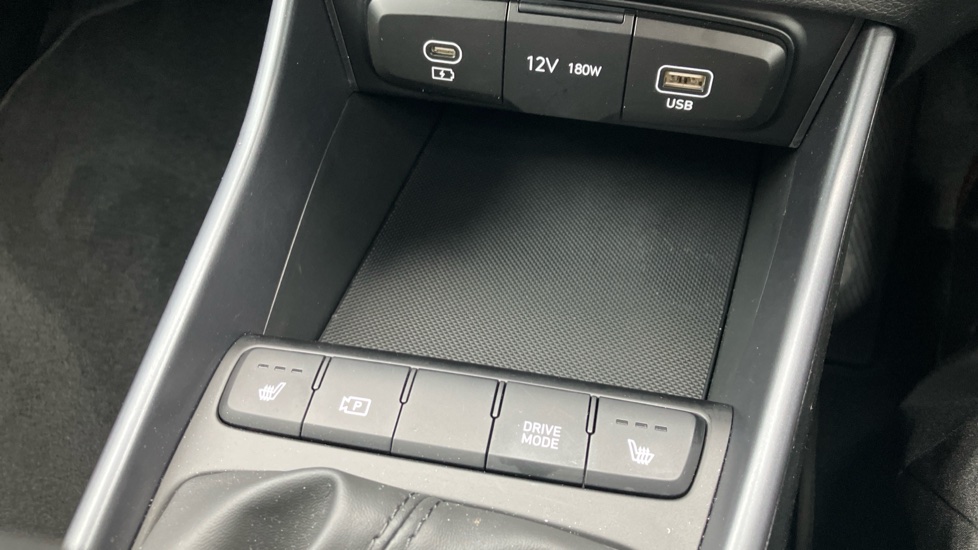 Hyundai i20 1.0T GDi 90 Black Line 5dr Petrol Hatchback - Image 32