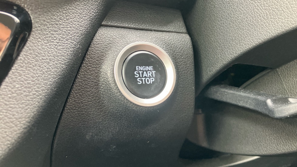 Hyundai i10 1.0 [63] Premium 5dr [Nav] Petrol Hatchback - Image 43