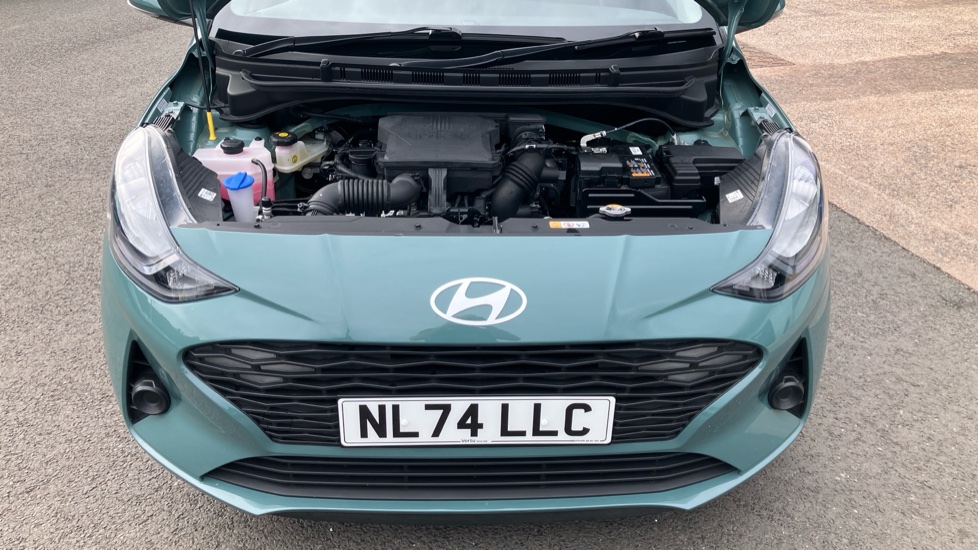 Hyundai i10 1.0 [63] Advance 5dr [Nav] Petrol Hatchback - Image 8