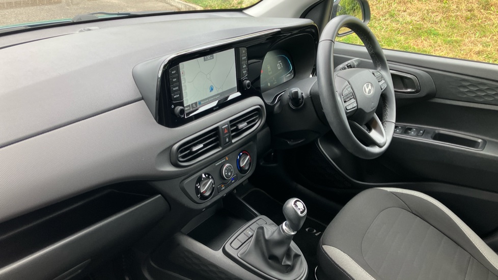 Hyundai i10 1.0 [63] Advance 5dr [Nav] Petrol Hatchback - Image 9