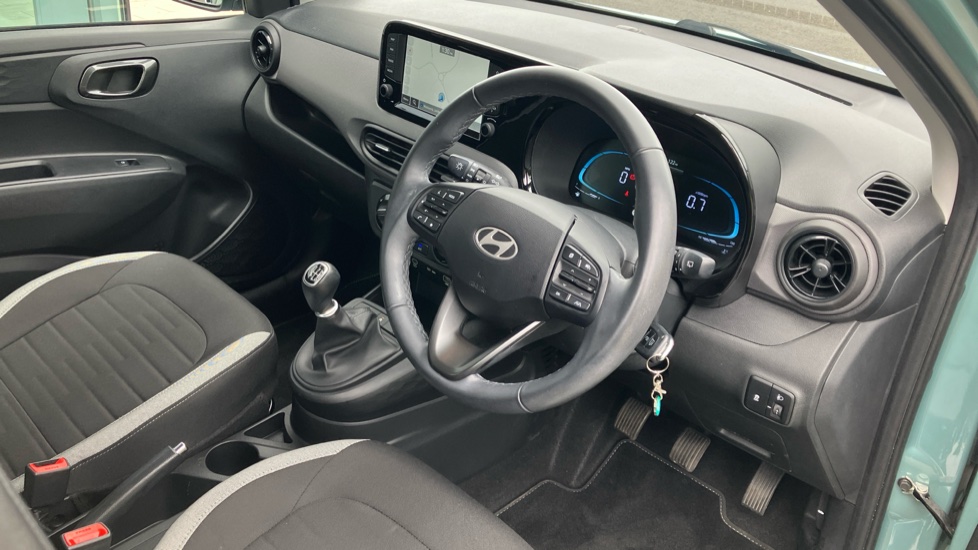 Hyundai i10 1.0 [63] Advance 5dr [Nav] Petrol Hatchback - Image 11