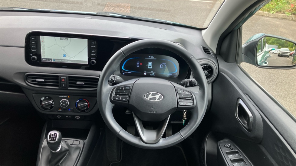 Hyundai i10 1.0 [63] Advance 5dr [Nav] Petrol Hatchback - Image 26