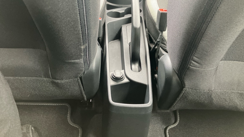Hyundai i10 1.0 [63] Advance 5dr [Nav] Petrol Hatchback - Image 27