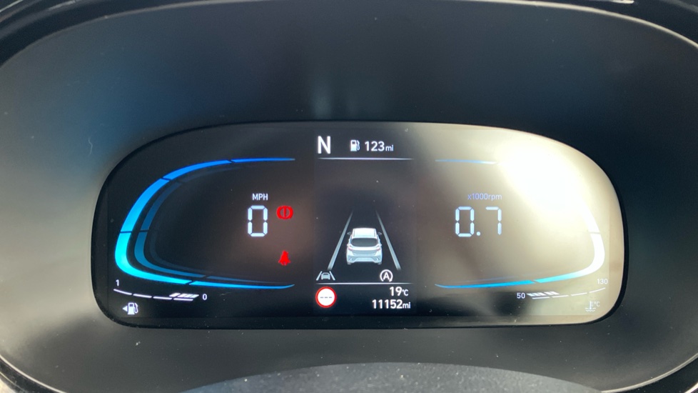 Hyundai i10 1.0 [63] Advance 5dr Auto [Nav] Petrol Hatchback - Image 18