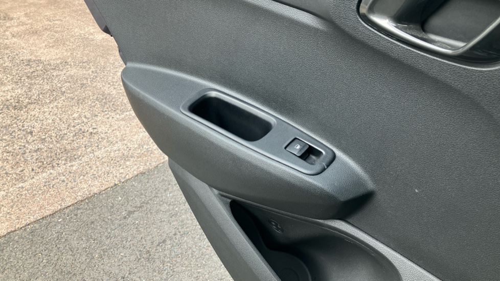 Hyundai i10 1.0 [63] Advance 5dr Auto [Nav] Petrol Hatchback - Image 28