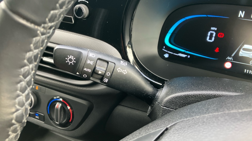 Hyundai i10 1.0 [63] Advance 5dr Auto [Nav] Petrol Hatchback - Image 38