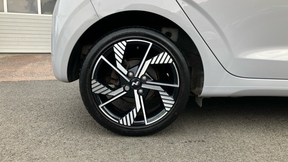 Hyundai i10 1.0T [90] N Line 5dr [Nav] Petrol Hatchback - Image 7