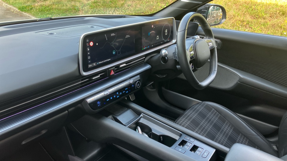 Hyundai IONIQ 6 239kW First Edition 77kWh 4dr AWD Auto Electric Saloon - Image 9