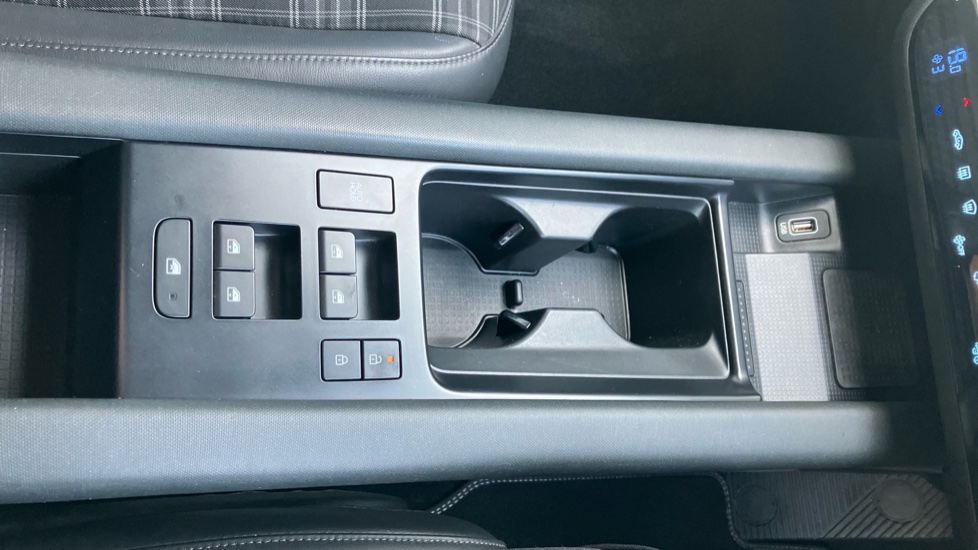 Hyundai IONIQ 6 239kW First Edition 77kWh 4dr AWD Auto Electric Saloon - Image 38